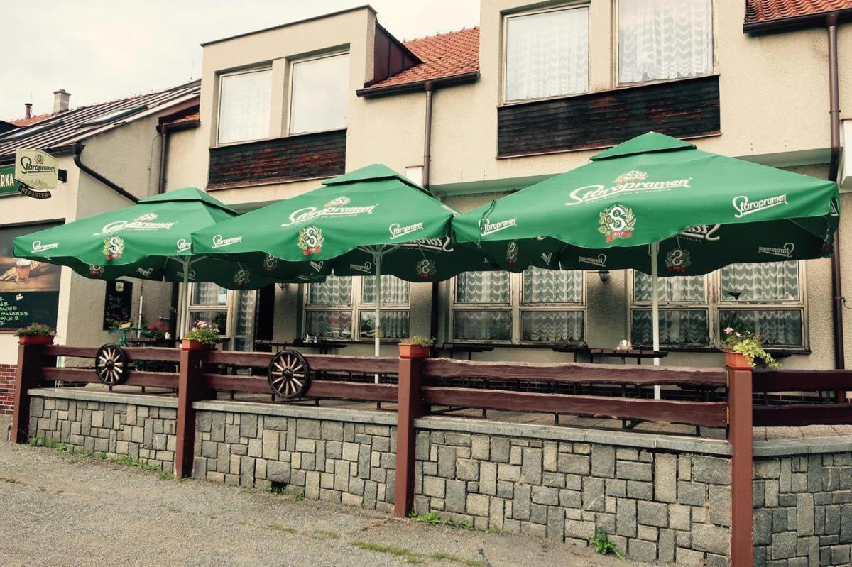 Hrimezdice Penzion A Restaurace U Jezirka מראה חיצוני תמונה